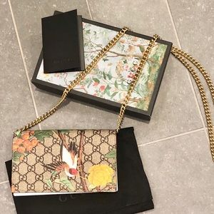 Gucci Tian Supreme Chain Bag